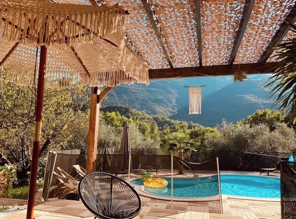 Pool - Small 2P in the heart of the mountains (puget theniers)