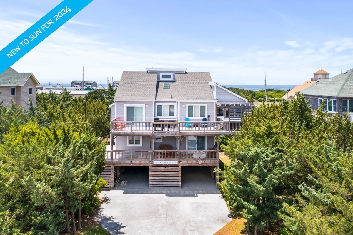 Pet-friendly oceanside Hatteras Island home w/ community pool & beach access!