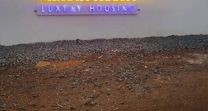 White House Loft Unit 4