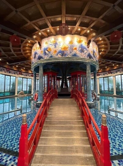 Lotus Hotel - Vuon vua