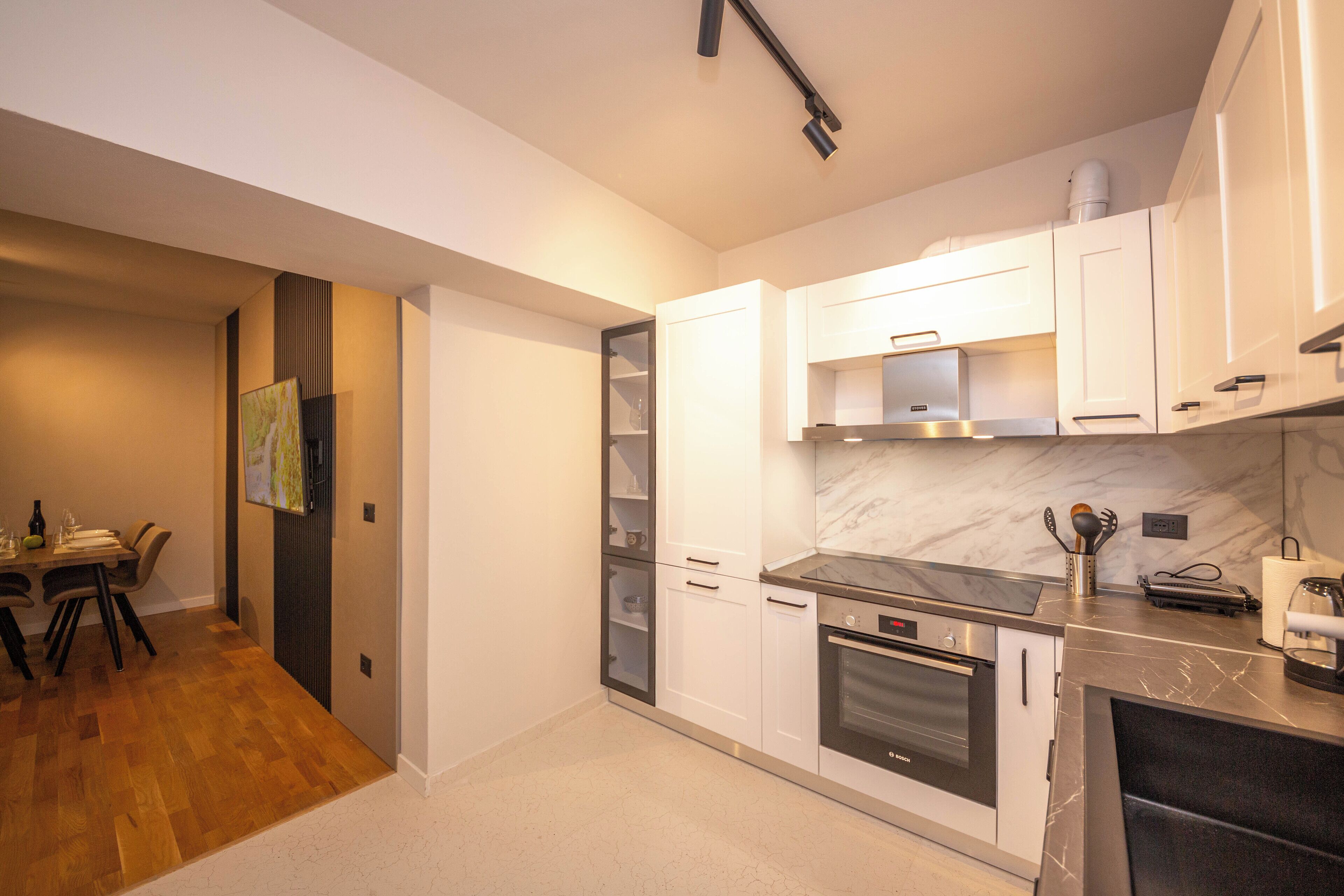 Apartamento, 2 habitaciones, balcón | Cocina privada | Tostadora y papel de cocina