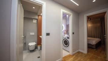 Apartment, 2 Bedrooms, Balcony | Blackout drapes, soundproofing, iron/ironing board, free WiFi