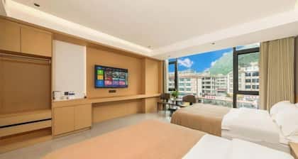 Huangguoshu Sunflower Hotel