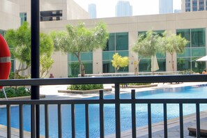 Luxury Studio, Pool View | Balcony view - L1 - 38 Burj Views (Dubai)
