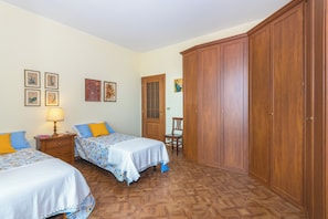 Apartment | 1 bedroom, iron/ironing board, cribs/infant beds - Frejus Classic Apartment  (Turin)