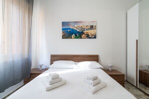 4 bedrooms, free WiFi, bed sheets