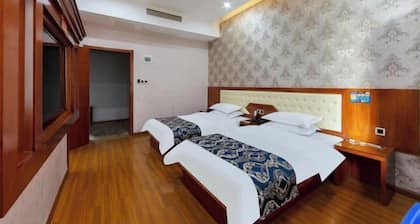 Yueyang Dongfeng Hotel