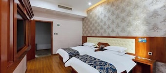 Yueyang Dongfeng Hotel