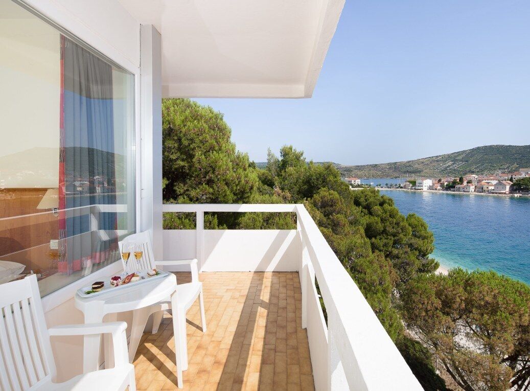 Family Room, Balcony, Sea View | Free WiFi, bed sheets