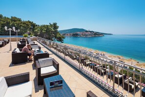 2 bars/lounges - Hotel Zora (Primosten)