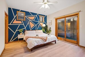 3 Schlafzimmer, Schreibtisch, Bügeleisen/Bügelbrett, WLAN