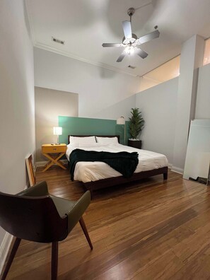 1 bedroom, desk, iron/ironing board, WiFi