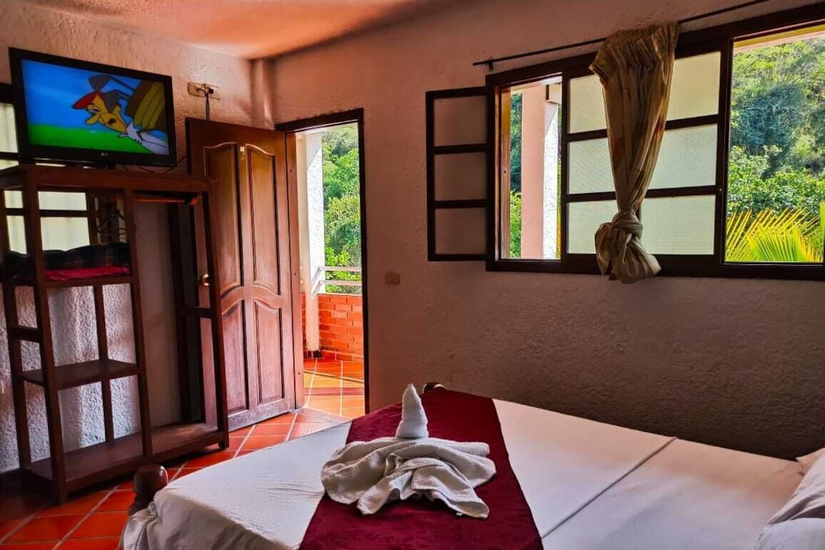 Chambre Double Standard, vue piscine