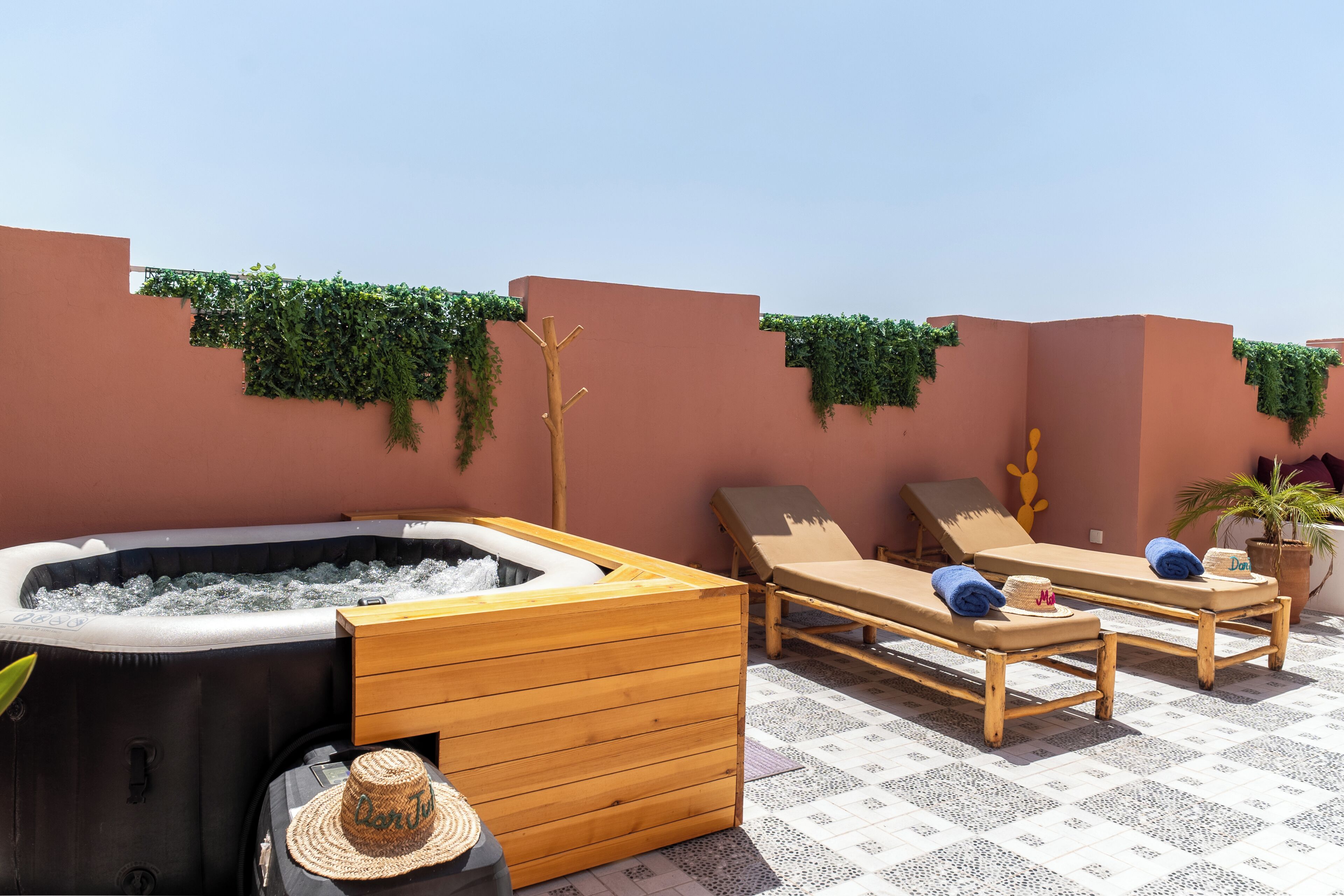 Private spa tub