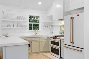 Dishwasher, dining tables