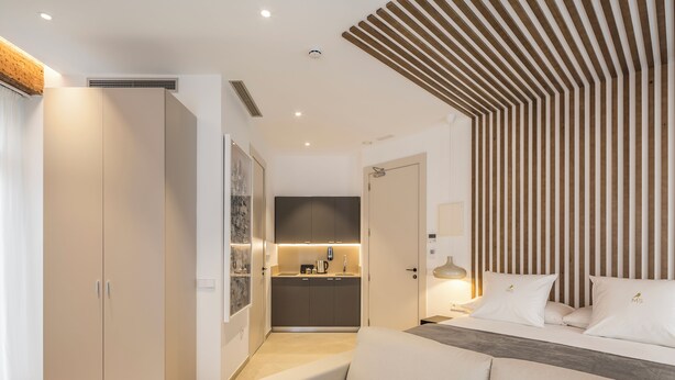 Superior Loft, 1 Queen Bed with Sofa bed, Balcony, City View | In-room safe, blackout curtains, free WiFi, bed sheets - Mon Suites Benlliure (Valencia)