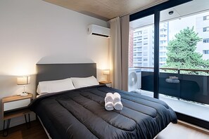 Classic Apartment | Premium bedding, down comforters, memory foam beds, blackout drapes - Urban Rent - Departamentos en el corazon de Belgrano (Buenos Aires)