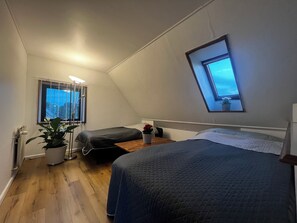 2 Schlafzimmer, Schreibtisch, WLAN, Bettwäsche