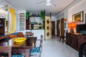House, Garden View | Dining room