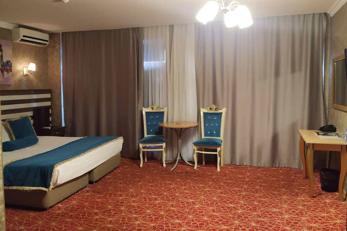 Coffres-forts dans les chambres, bureau