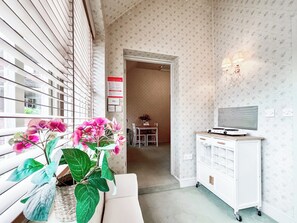 Unclassified image, 4 of 16, button - 1 bedroom accommodation in East Tytherley (East Tytherley)