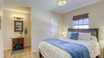 1 bedroom, desk, iron/ironing board, free WiFi