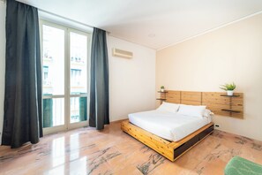 Apartment | 3 bedrooms, iron/ironing board, free WiFi, bed sheets - A Due Passi da Spaccanapoli by Wonderful Italy (Naples)