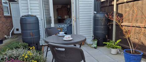 Studio | Ulkoruokailutilat