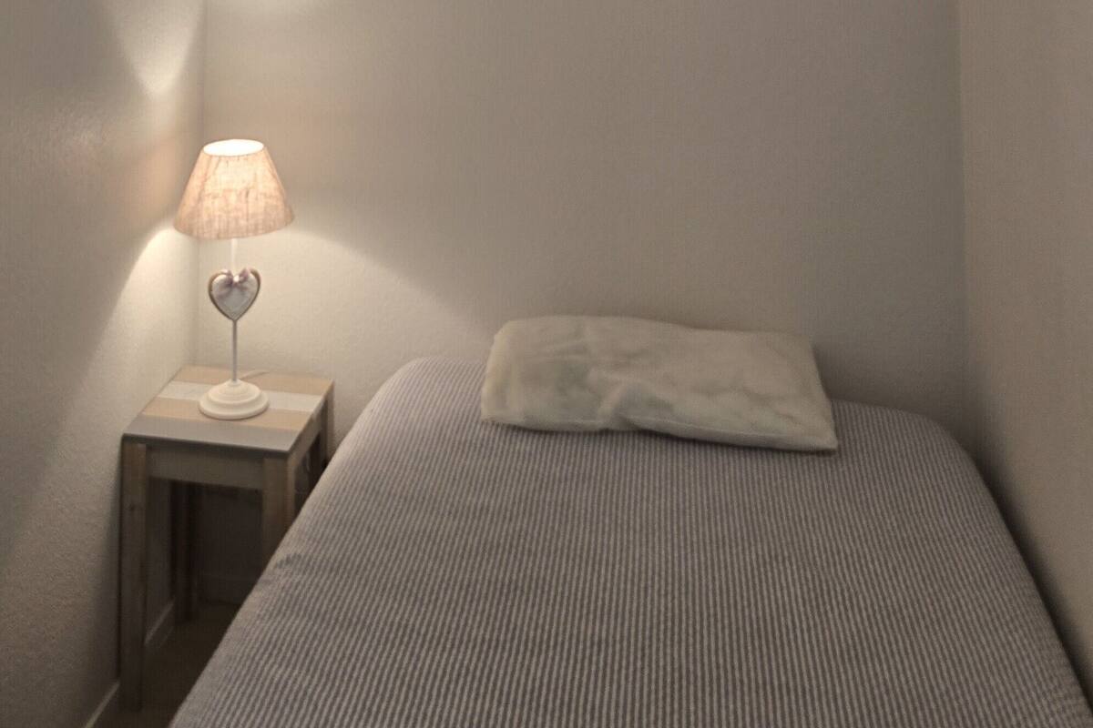 Studio | Individually decorated, individually furnished, iron/ironing board, WiFi