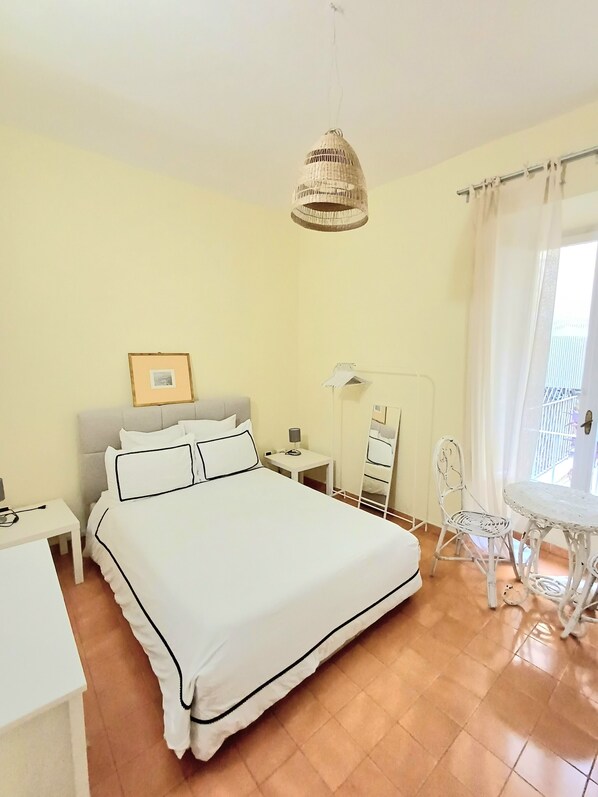 1 غرفة نوم ومكتب ومكواة/لوح كي وواي فاي مجانًا