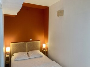 2 quartos, ferros/tábuas de passar roupa, Wi-Fi