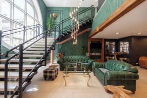 Lobby-Lounge