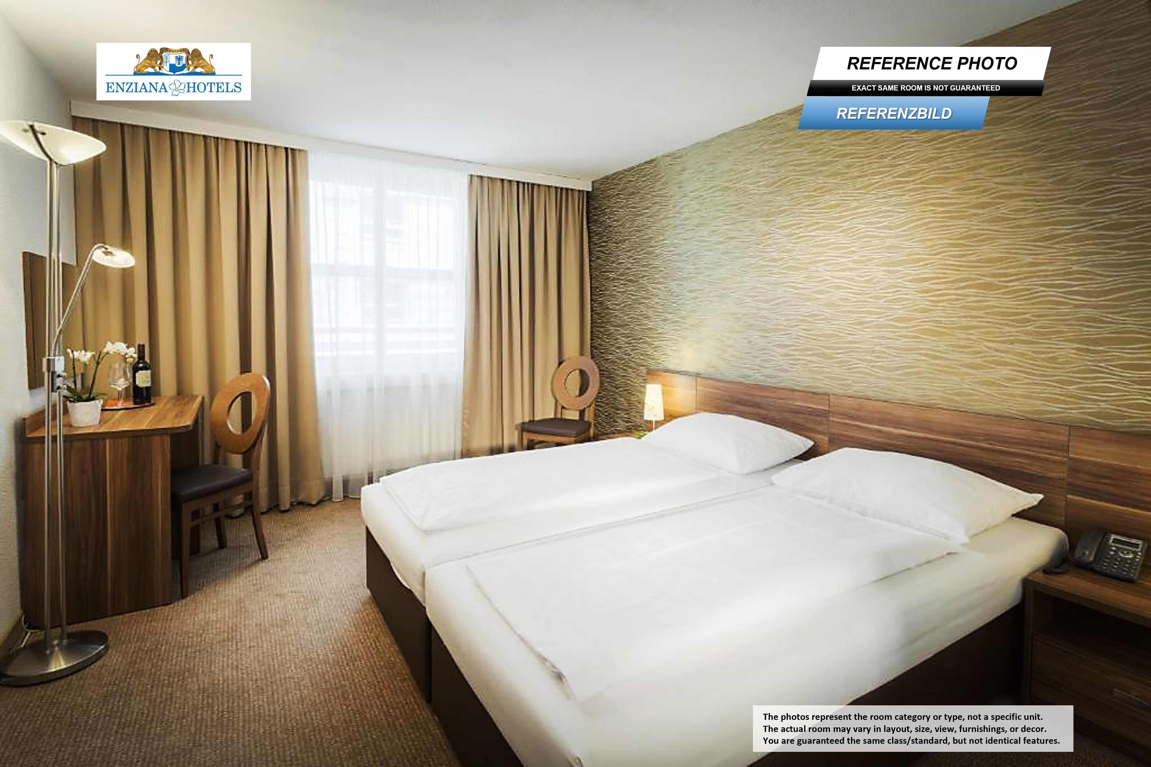 Ropa de cama hipoalergénica y caja de seguridad en la habitación 