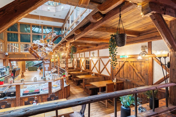 Tägliches Frühstücksbuffet gegen Gebühr