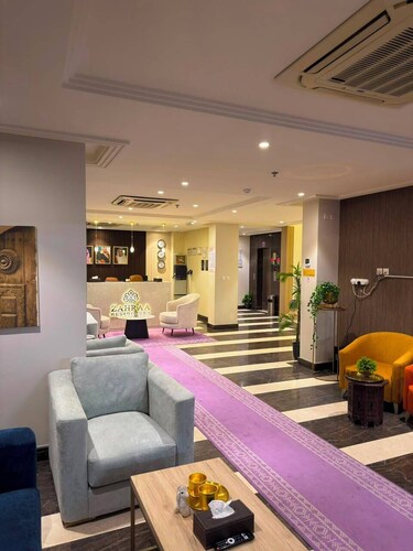 Zahraa Residences Serviced Apartments Previously Palm Boutique Al Zahraa