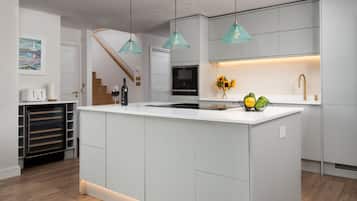 Fridge, microwave, oven