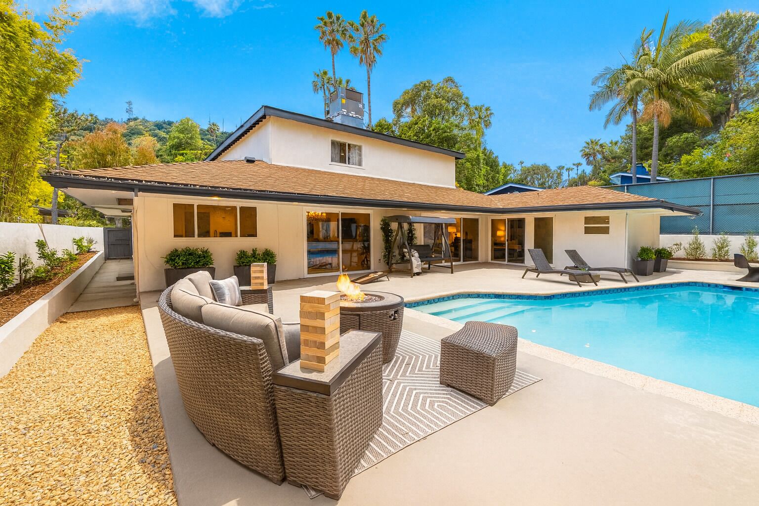 室外泳池、暖水池