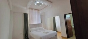 3 bedrooms, WiFi - Executive 3bedroom in kisumu CBD,0704734109 (Coinjock)