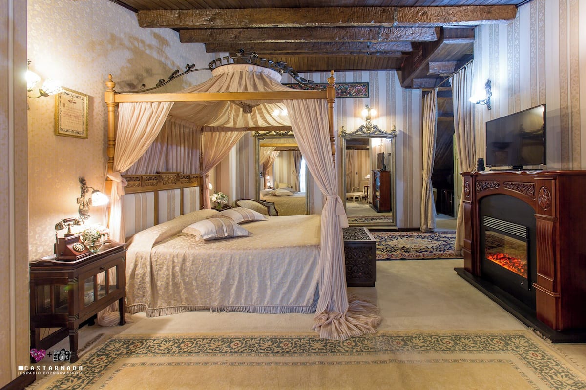 Doppia Superior, 1 letto king | Una cassaforte in camera, insonorizzazione, Wi-Fi gratuito, lenzuola