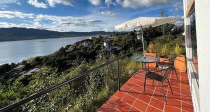 Cabaña vista al lago Tomine & Naturaleza Guatavita