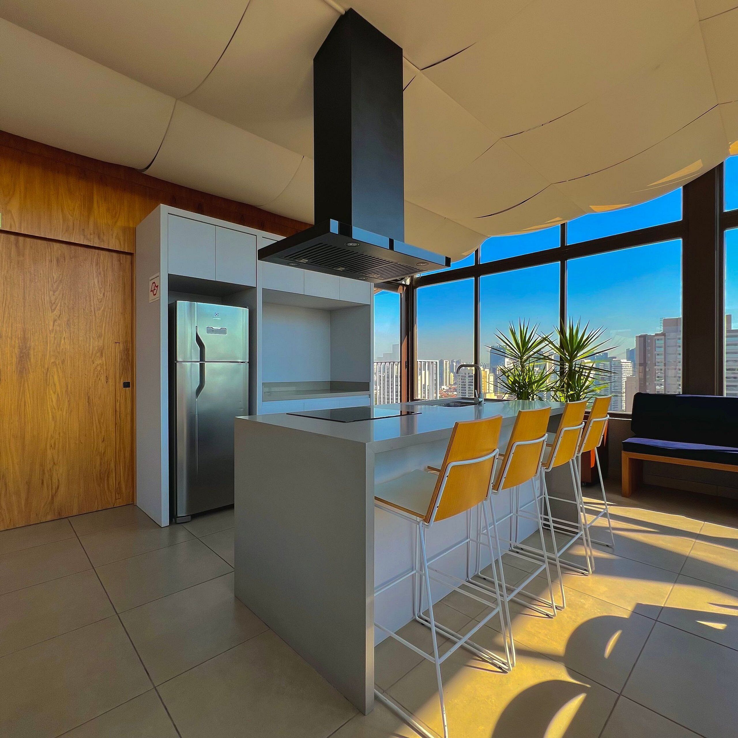 Tostadora, horno eléctrico, servilletas de papel