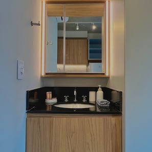 Comfort Apartment | Bathroom