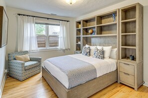 3 bedrooms, desk, iron/ironing board, WiFi