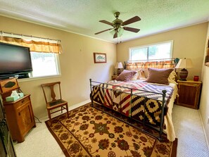 4 bedrooms, WiFi, bed sheets