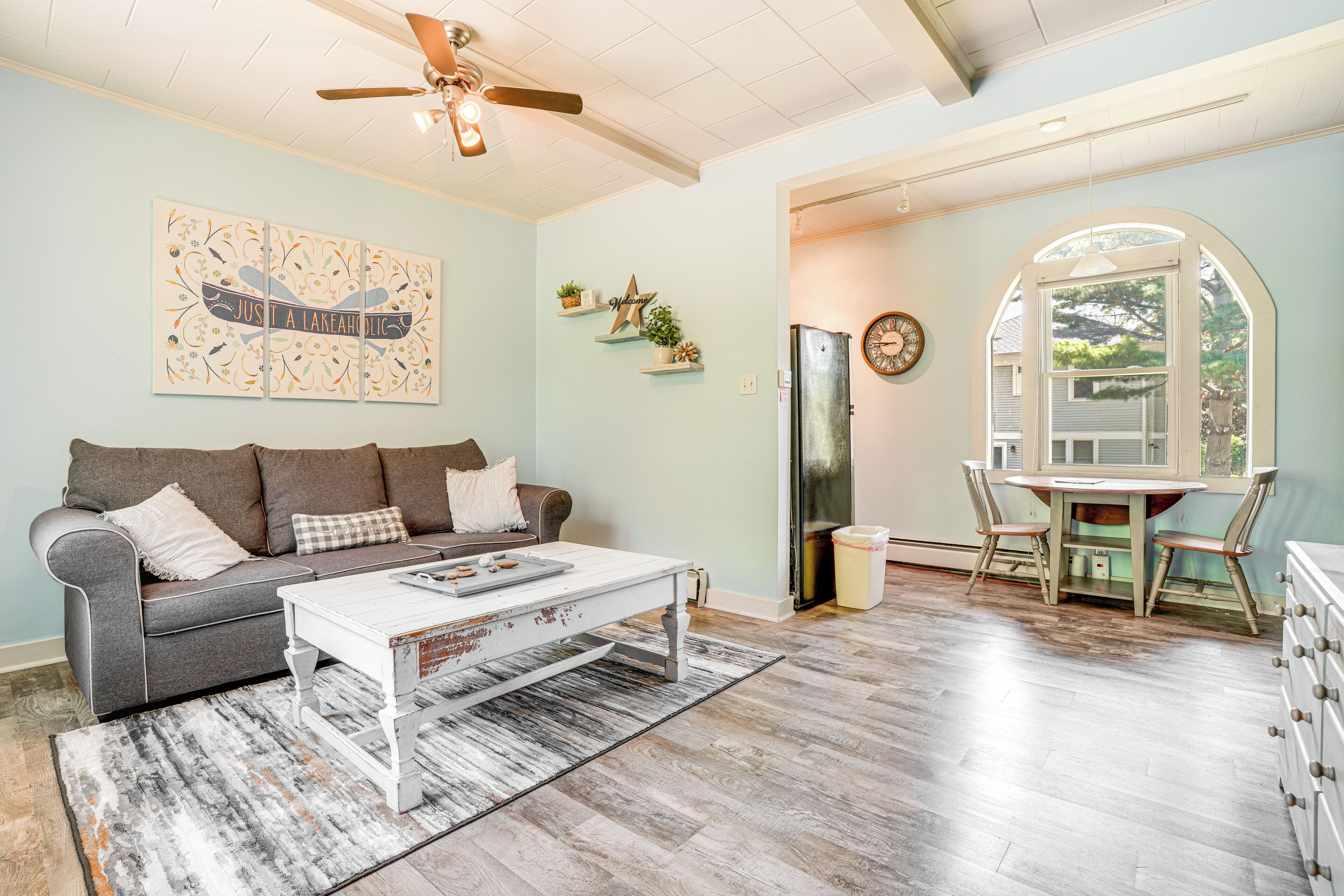 Charming South Haven Condo < 1 Mi to Beach!