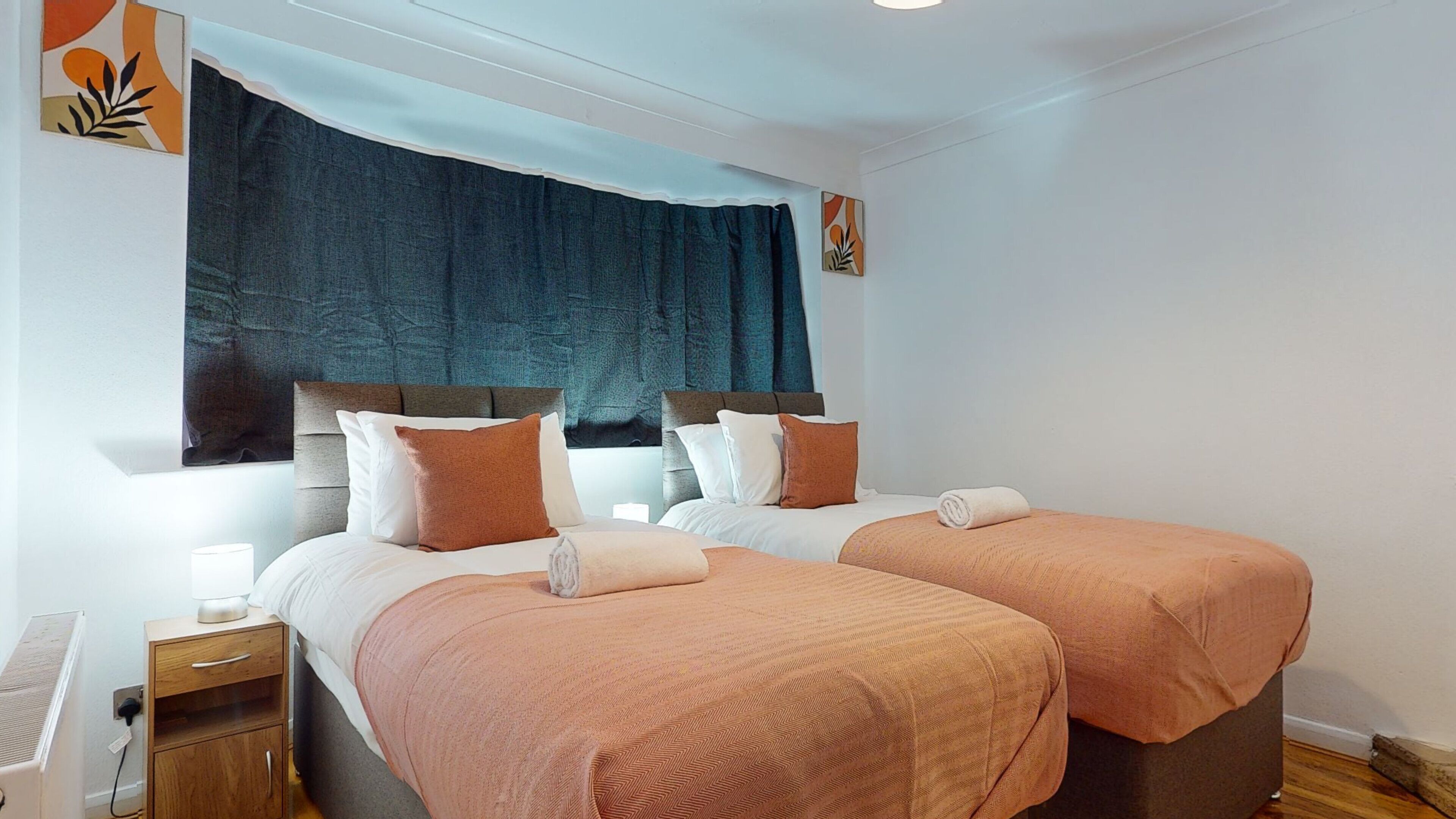 House | 4 bedrooms, iron/ironing board, free WiFi, bed sheets