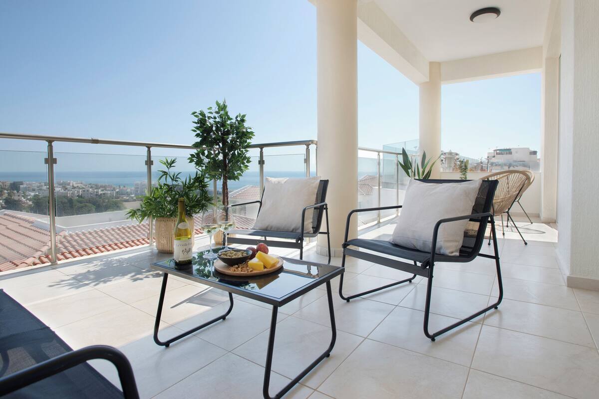 Appartement, 3 slaapkamers, balkon, uitzicht op zee | Balkon