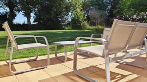 Terrace/patio - Maison à Louer au Cœur du Pays de Brocéliande Bretagne Idéale Pour les Familles (Montfort-sur-Meu)