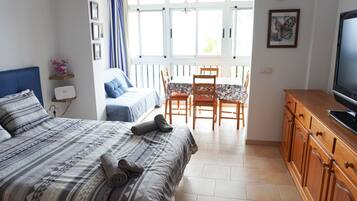 Fer et planche Ă repasser, Wi-Fi gratuit, draps fournis