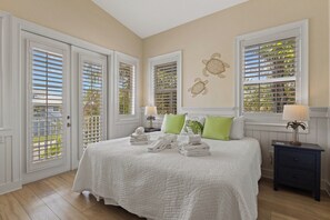 Unclassified image, 5 of 33, button